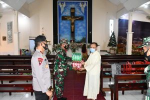 Danrem 133/NW Tinjau Gereja, Pastikan Kelancaran Ibadah Misa Natal