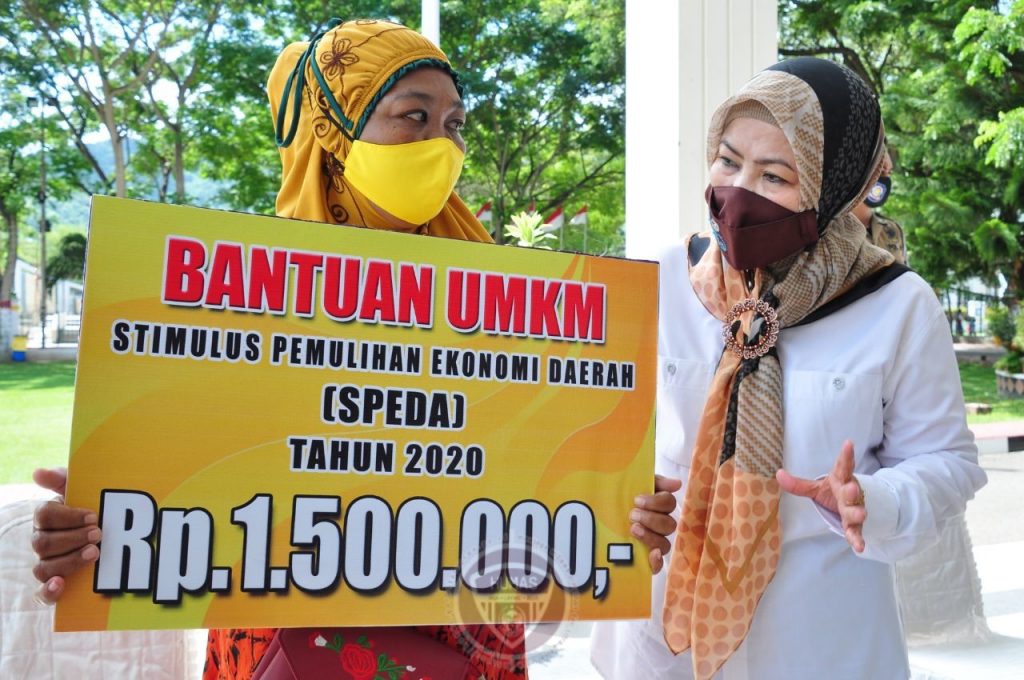 Terima Bantuan SPEDA, Pelaku UMKM Ucapkan Terima Kasih Kepada Gubernur