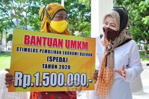 Terima Bantuan SPEDA, Pelaku UMKM Ucapkan Terima Kasih Kepada Gubernur