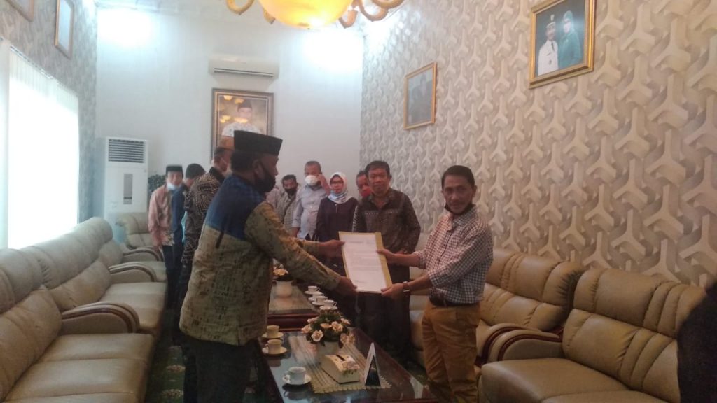 Jalan Biluhu-Batudaa Pantai, Diusulkan Namanya Rusli Habibie