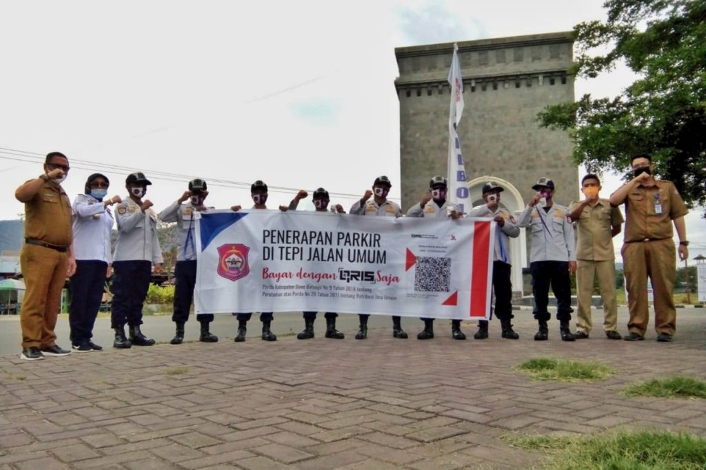 Lebih Mudah dan Transparan, Bayar Parkir di Bonebol Bisa Pakai QRIS