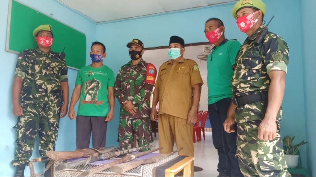 Terima Enam Pucuk Senjata, Dandim Sambas Apresiasi Prestasi Babinsa