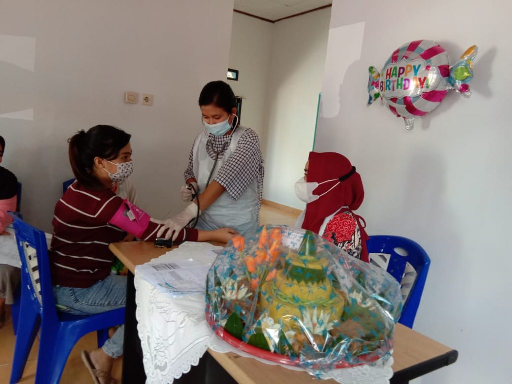 Sambut Peringatan Harganas ke-28, DPPKB Gelar Pelayanan KB Gratis