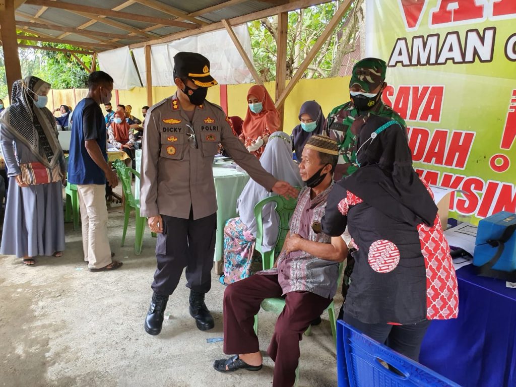 Sambut Peringatan Hari Bhayangkara ke 75, Polres Gorut Gelar Vaksinasi Massal