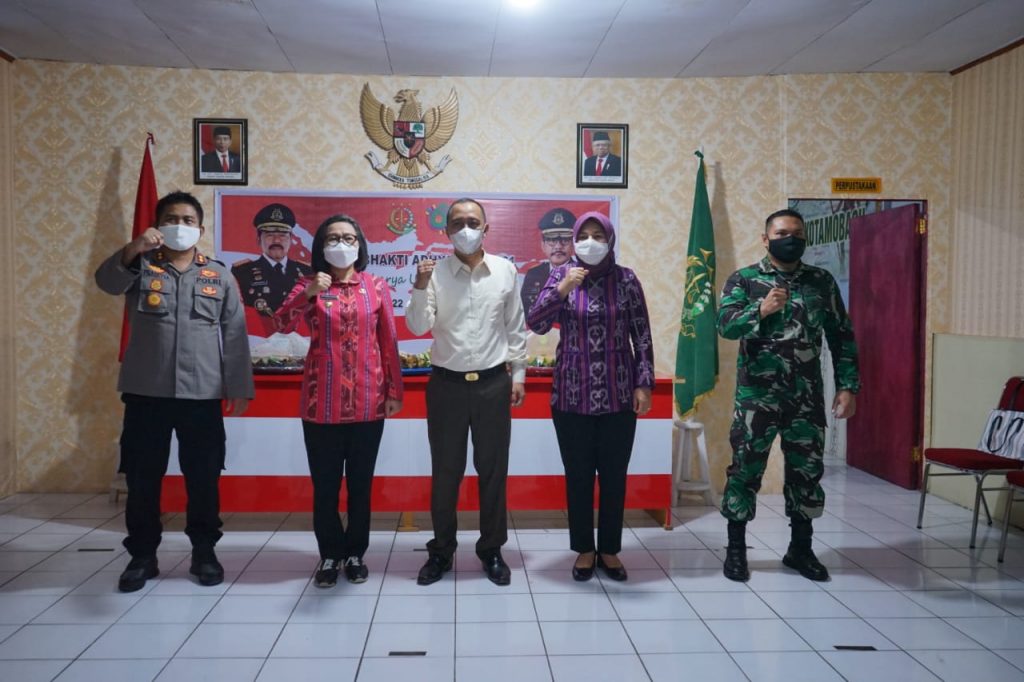 Tatong Bara Hadiri Peringatan Hari Bhakti Adhiyaksa ke-61