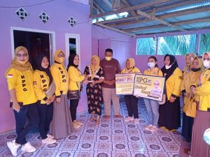 Peduli Kemanusiaan, Fraksi Golkar Boalemo Salurkan Bantuan