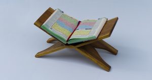 Surah Al-Ma’idah Ayat 90-91: Bahaya Khamar dan Perjudian