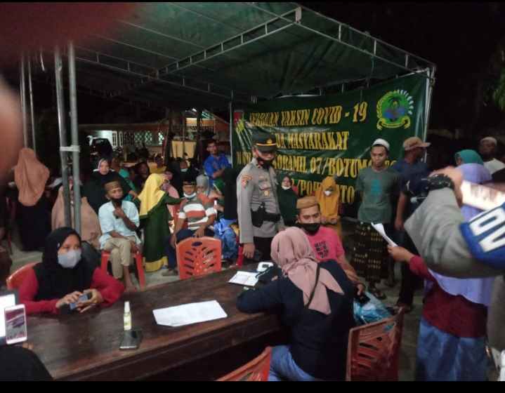 Percepat Capaian Vaksinasi, Polsek Botumoito Hadirkan Gerai Vaksin Covid-19