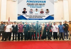 Resmi Dikukuhkan, Mahmud Marhaba Minta Pengurus DPC dan DPD PJS Gorontalo Jaga Etika Profesi