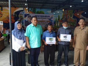 Serahkan Alat dan Mesin Pertanian, Rachmad Gobel Sebut Petani Pejuang Indonesia