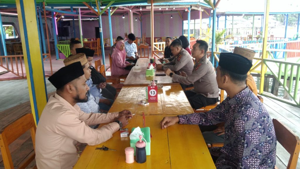 Gelar ‘Jumat Curhat’ Kapolres Boalemo Terima Bagai Macam Persoalan