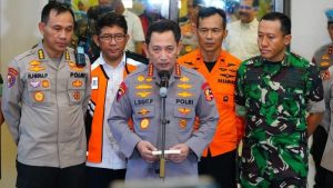 Seluruh Penumpang Helikopter Rombongan Kapolda Jambi Berhasil Dievakuasi