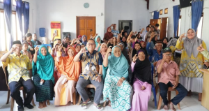 Bupati Thariq Puji Kinerja Pemdes Botuwombato