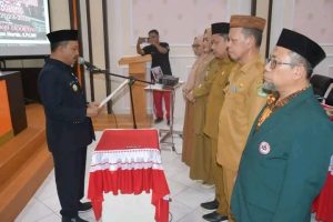 Maksimalkan Pelayanan, Penjabup Sherman Kukuhkan Dewan Pengawas RSUD-TN Boalemo