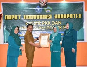 Sukseskan 10 Program PKK, PJ Sekda Boalemo Buka Rakor Kabupaten Kader PKK