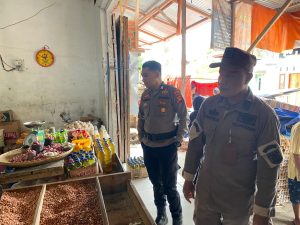 Beredar Minyak Goreng Oplosan, Kejaksaan Boalemo Sisir Pasar Tilamuta