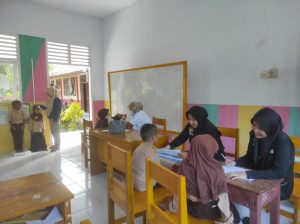 Lewat UKS, Puskesmas Paguyaman Pantai Lakukan Penjaringan Kesehatan Bagi Anak Sekolah