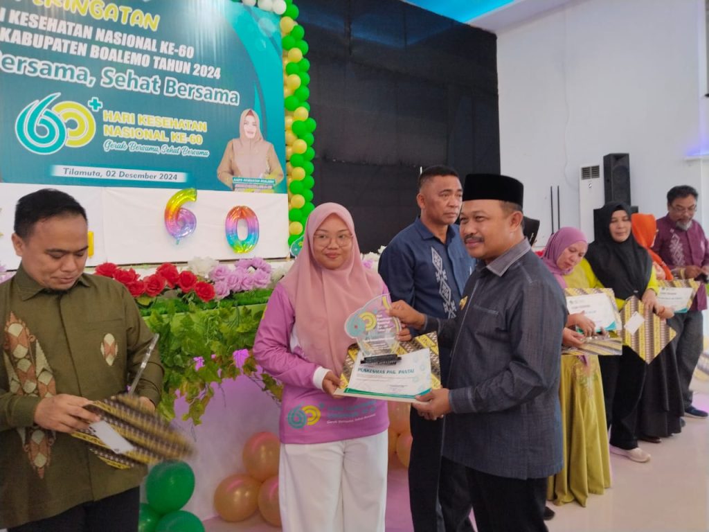 Momen HKN, Puskesmas Paguyaman Pantai Raih Penghargaan UPL Terbaik