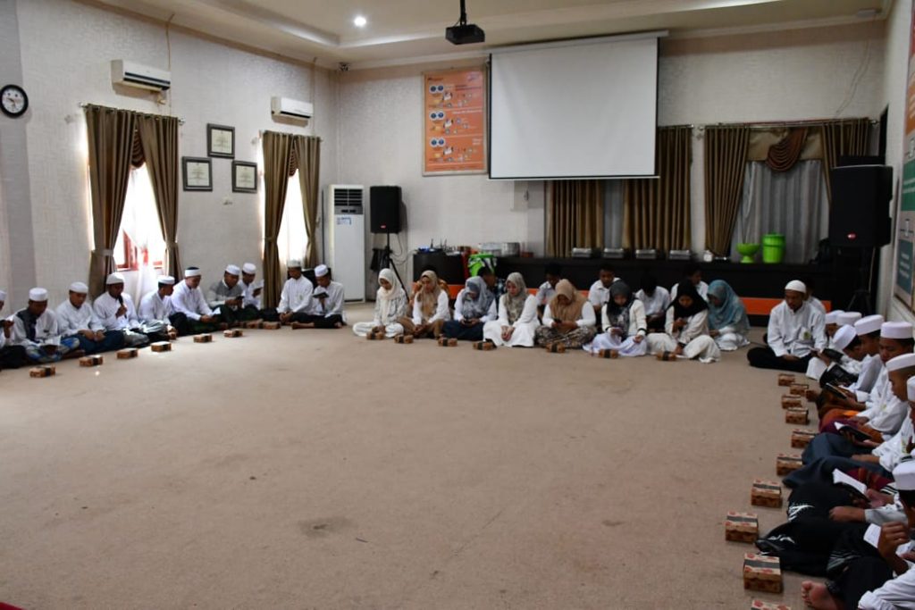 KPU Boalemo Gelar Zikir dan Doa Bersama Anak Yatim