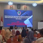 pembekalan tata cara sensus pajak daerah bersama petugas sensus Kota Selatan dan Kota Tengah, di Yulia Hotel, Jumat 6 Desember 2024.