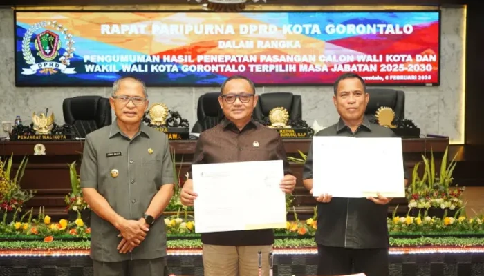 Ismail Madjid Hadiri Sidang Paripurna Penetapan Wali Kota dan Wawali Terpilih