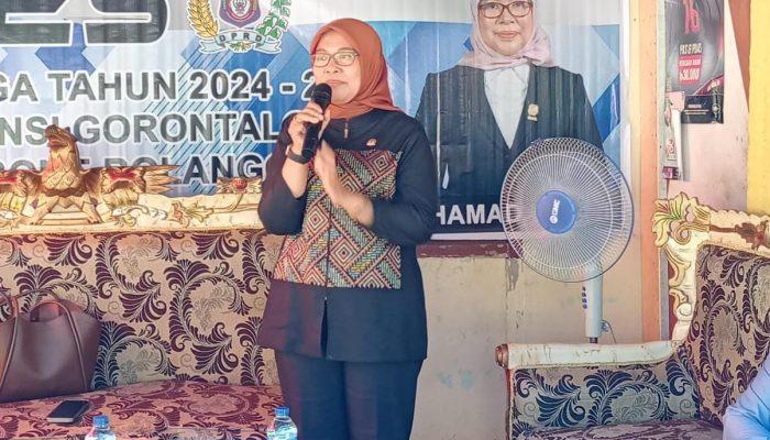 Femmy Udoki Reses di Bonepantai, Tampung Keluhan Tambang hingga Perda Adat