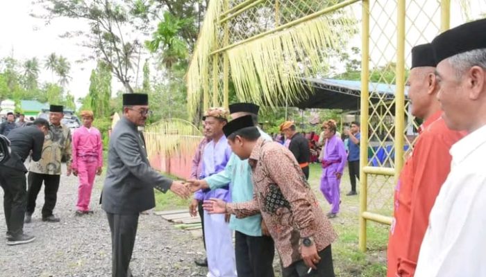 Molo’opu Camat Paguyaman Digelar, Bupati Rum Pagau Tegaskan Pentingnya Adat