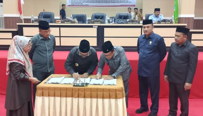 DPRD dan Pemkab Boalemo Teken Kesepakatan KUA-PPAS APBD Tahun Anggaran 2026