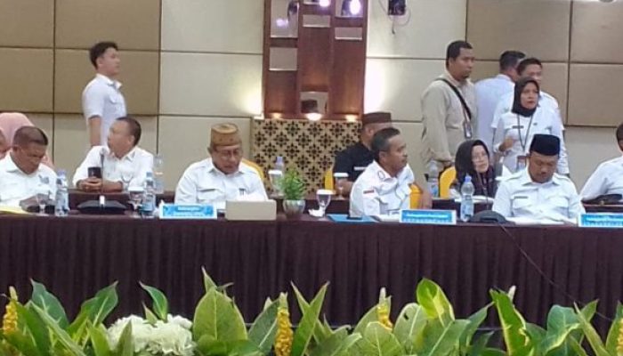 Kendalikan Inflasi dan Percepat Digitalisasi, Sekda Gorut Hadiri High Level Meeting TPID-TP2DD di Bank Indonesia