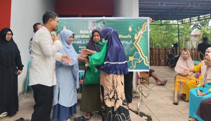 Momen Ramadhan, KAHMI dan Forhati Kota Gorontalo Gelar Buka Bersama dan Salurkan Paket Pangan untuk Masyarakat