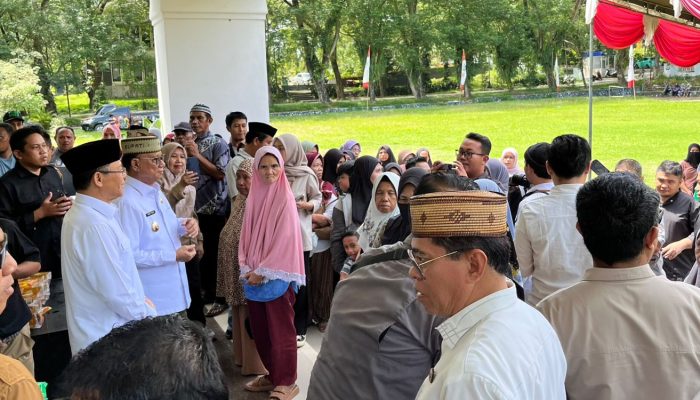 Tekan Inflasi, Bupati Ismet Gelar Pasar Murah dan Hadirkan Utusan Khusus Presiden Muhamad Mardiono