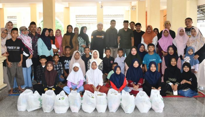 Momen Haru di Masjid Baiturrahman, Wabup Lahmuddin Hambali Buka Yatim Fest dan Beri Santunan