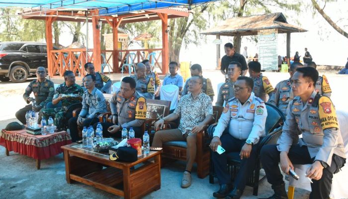 Perkuat Sinergitas Lintas Sektor, Wabup Lahmuddin Apresiasi Kesiapsiagaan TNI-Polri Jaga Kamtibmas Lebaran Idulfitri