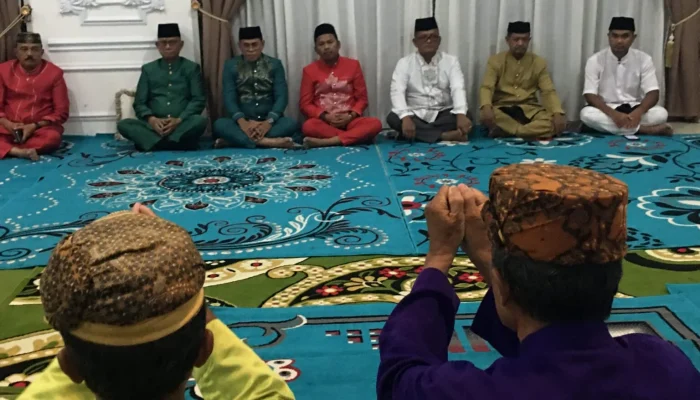 Pemkab Bone Bolango Gelar Prosesi Adat Tonggeyamo Tetapkan Idulfitri 1447 H
