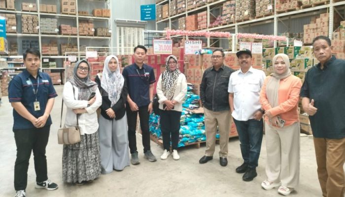 Pastikan Stok Pangan Aman Jelang Lebaran, Komisi II DPRD Gorontalo Tinjau Indogrosir