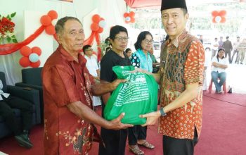 Rayakan Paskah di Huntap Modisi, Bupati Iskandar Kamaru Ajak Masyarakat Perkuat Persaudaraan