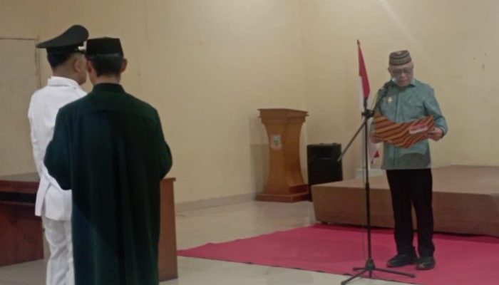 Lantik Penjabat Kepala Desa Olobua, Bupati Sofyan Tekankan Jaga Amanah dan Berikan Terbaik