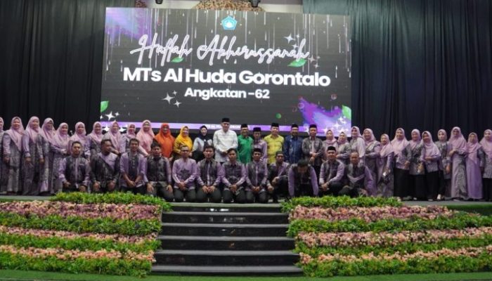 Misnawaty S. Nuna Hadiri Pelepasan Siswa MTs Al Huda, Ingatkan Tantangan Moral di Era Digital