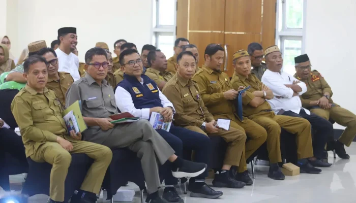 Bupati Ismet Mile Tekankan Program Pembangunan Selesai Sesuai Target