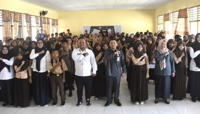 Kepsek Apresiasi Langkah Protektif Nyata, Ratusan Siswa SMPN 1 Botupingge Diedukasi Tolak Pernikahan Dini