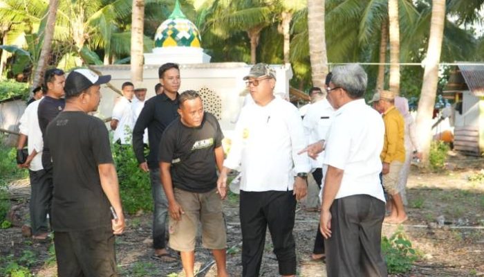 Bupati Thariq Tinjau Masjid Pulau Dionumo, Mahakarya Wisata Religi-Bahari Kebanggaan Gorut