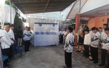 Hormati Jasa Almarhumah Rosmawati, PGRI Gorut Gelar Upacara Persada di Rumah Duka