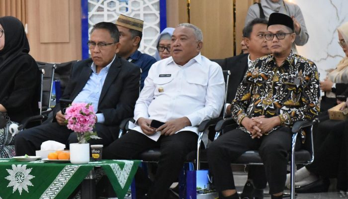 Hadiri Wisuda ke-XXIII Kampus UMGO, Wabup Tonny Puji Kualitas Pendidikan Bermutu yang Terbuka Bagi Non Muslim