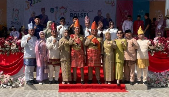 Puncak HUT ke-18 Bolsel, Iskandar Kamaru Paparkan Transformasi Daerah dan Capaian Ekonomi Positif