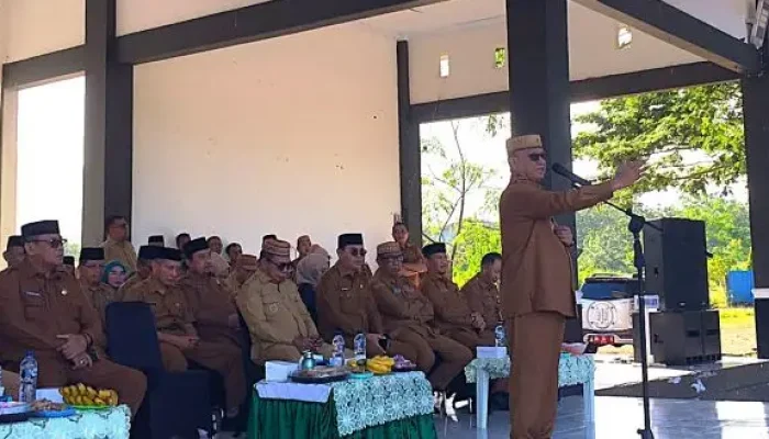 Pimpin Apel Kerja, Ismet Mile Tekankan Disiplin dan Pelayanan Publik yang Cepat di Bone Bolango