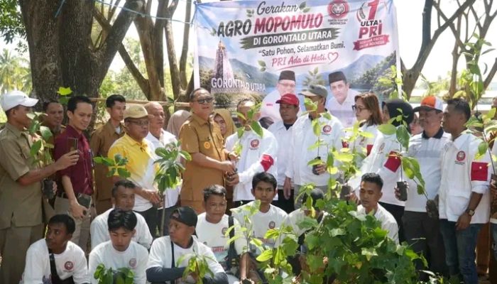 Terima 1.000 Bibit Pohon Buah dari PRI, Bupati Thariq Ajak Seluruh Elemen Sukseskan Agro Mopomulo