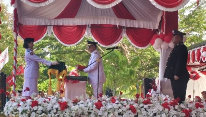 Pimpin Upacara HUT ke-81 RI, Bupati Ismet Gelorakan Semangat Pembangunan Bone Bolango