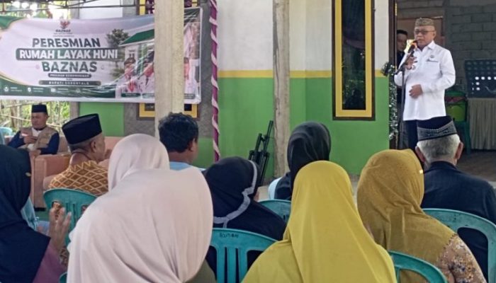 Dukung Program Baznas Bantu Warga, Sofyan Puhi: Pemda Selalu Dorong ASN Salurkan Zakat