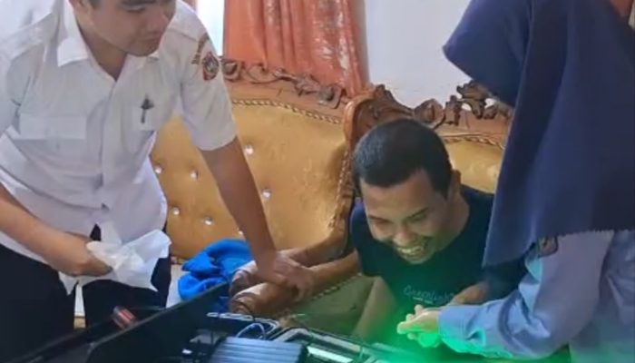 Bantu Warga ODGJ Terkendala Perekaman KTP, Dukcapil Kabupaten Gorontalo Kerahkan Tim Lakukan Pelayanan di Rumah